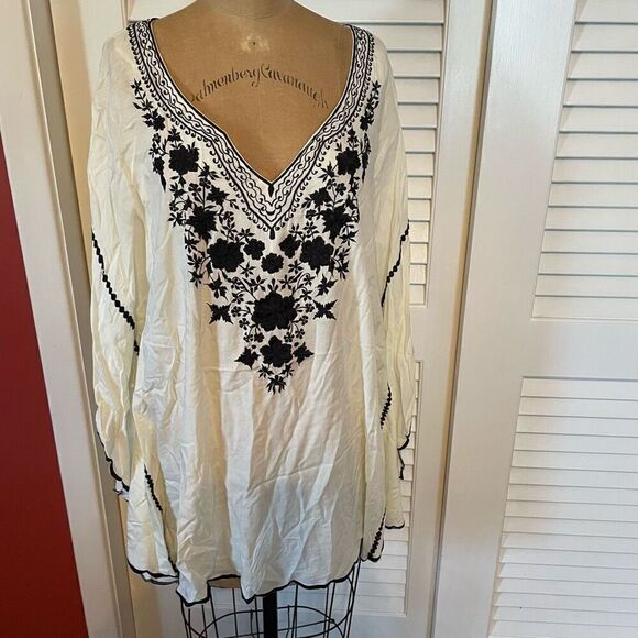 KRISTA LEE | cream and black peasant style bohemian cape style top XL NWT $74 - Picture 1 of 6